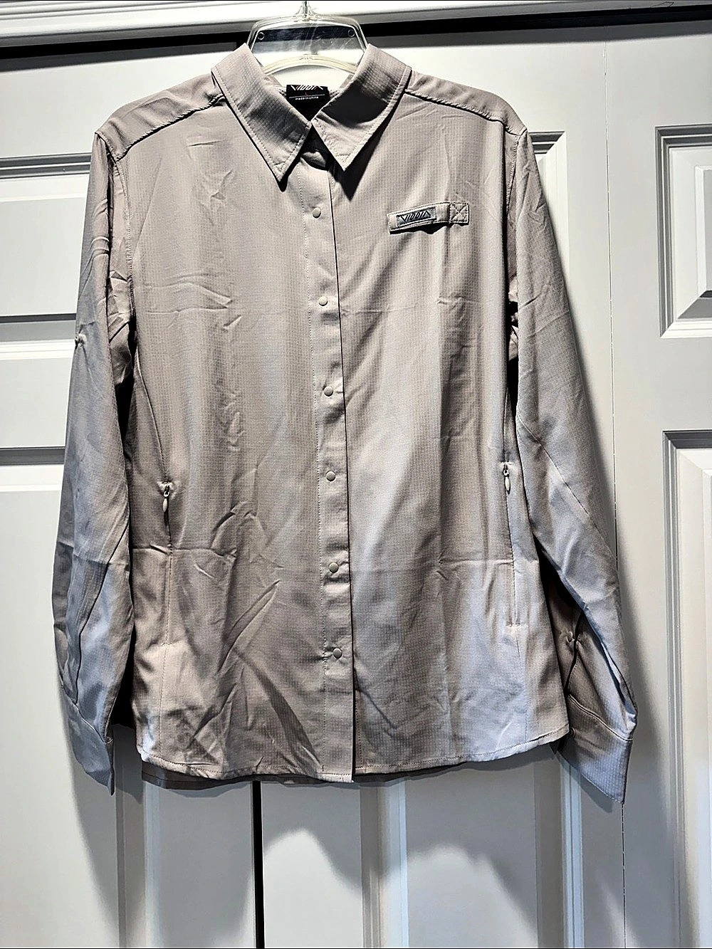 Vidia women’s Button Down Shirt in khaki Size Large NWT
